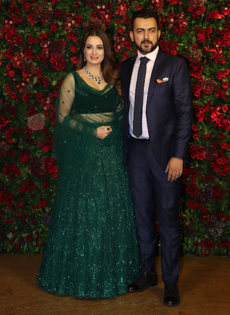 Bollywood celebrity dresses discount